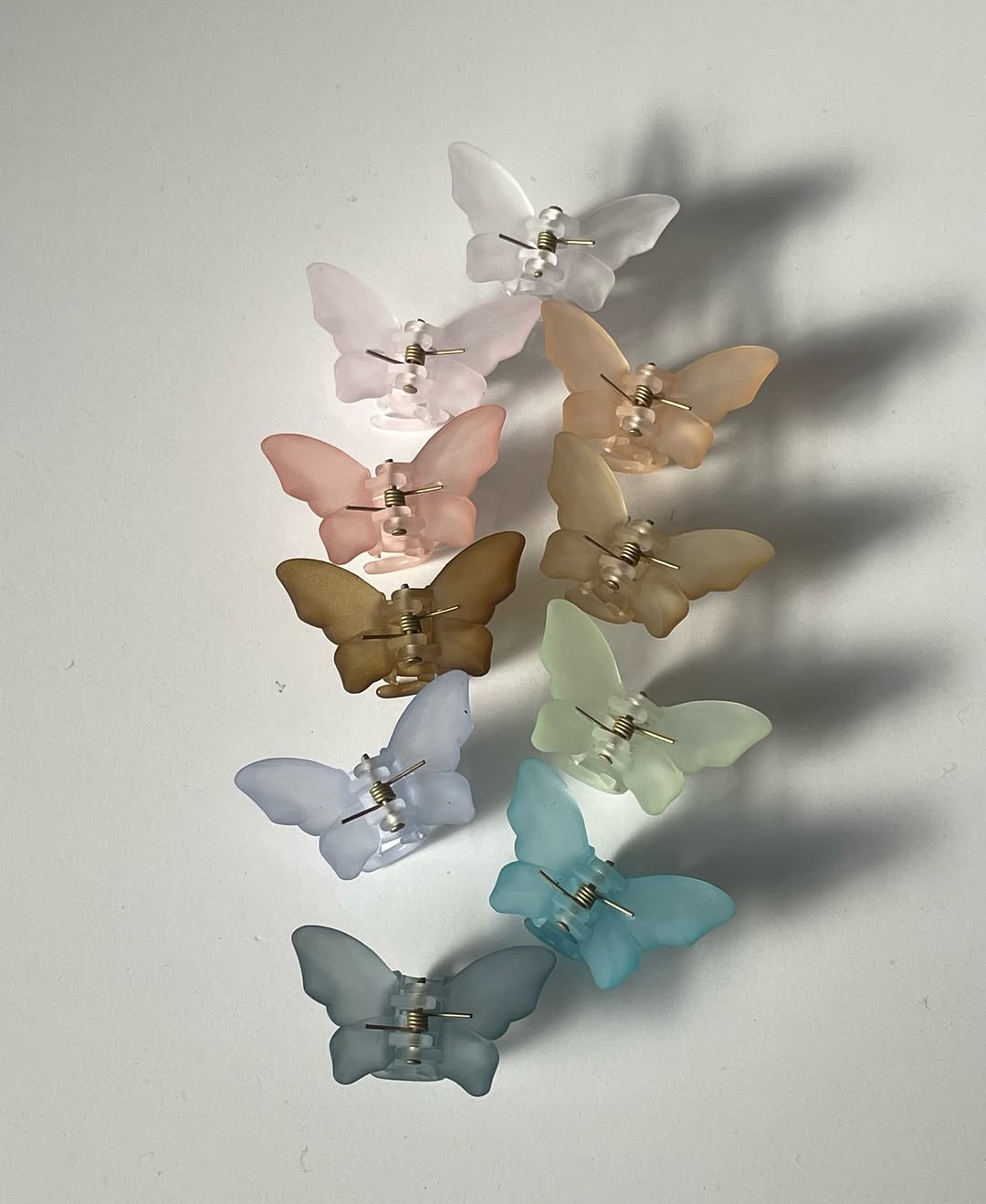 کلیپس زنانه 3 سانت مدل پروانه مات