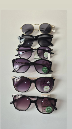 عینک آفتابی زنانه کالکشن مشکی با کاور زیپی هدیه 🎁