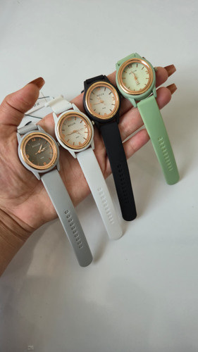 ساعت اسپورت بند سلیکونی صفحه بیضی