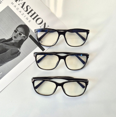 عینک بلوکات مربعی با ارسال رایگان 🎁