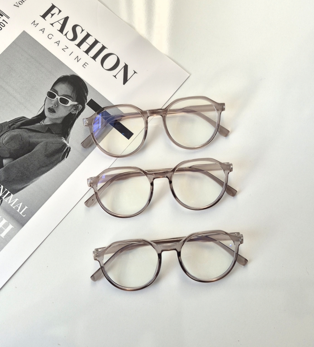 عینک بلوکات مدل نیم گرد اسپورت مناسب خانم ها و آقایون با ارسال رایگان 🎁
