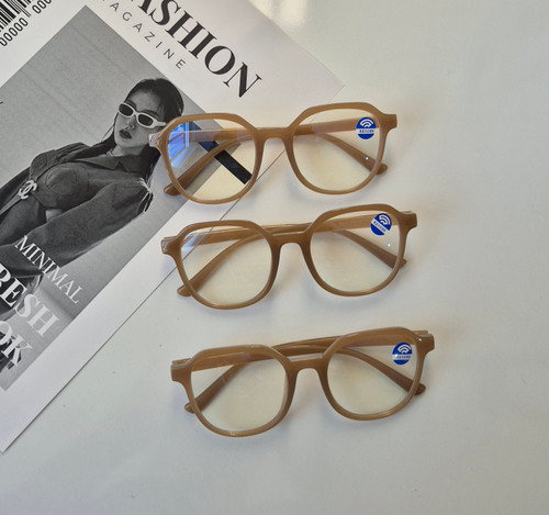 عینک بلوکات گوشه گرد بزرگ اسپورت مناسب خانم ها و آقایان با ارسال رایگان 🎁