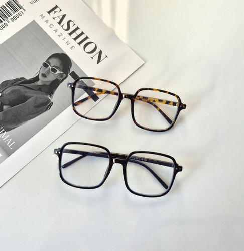 عینک بلوکات زنانه مدل مربعی بزرگ و ظریف با ارسال رایگان 🎁