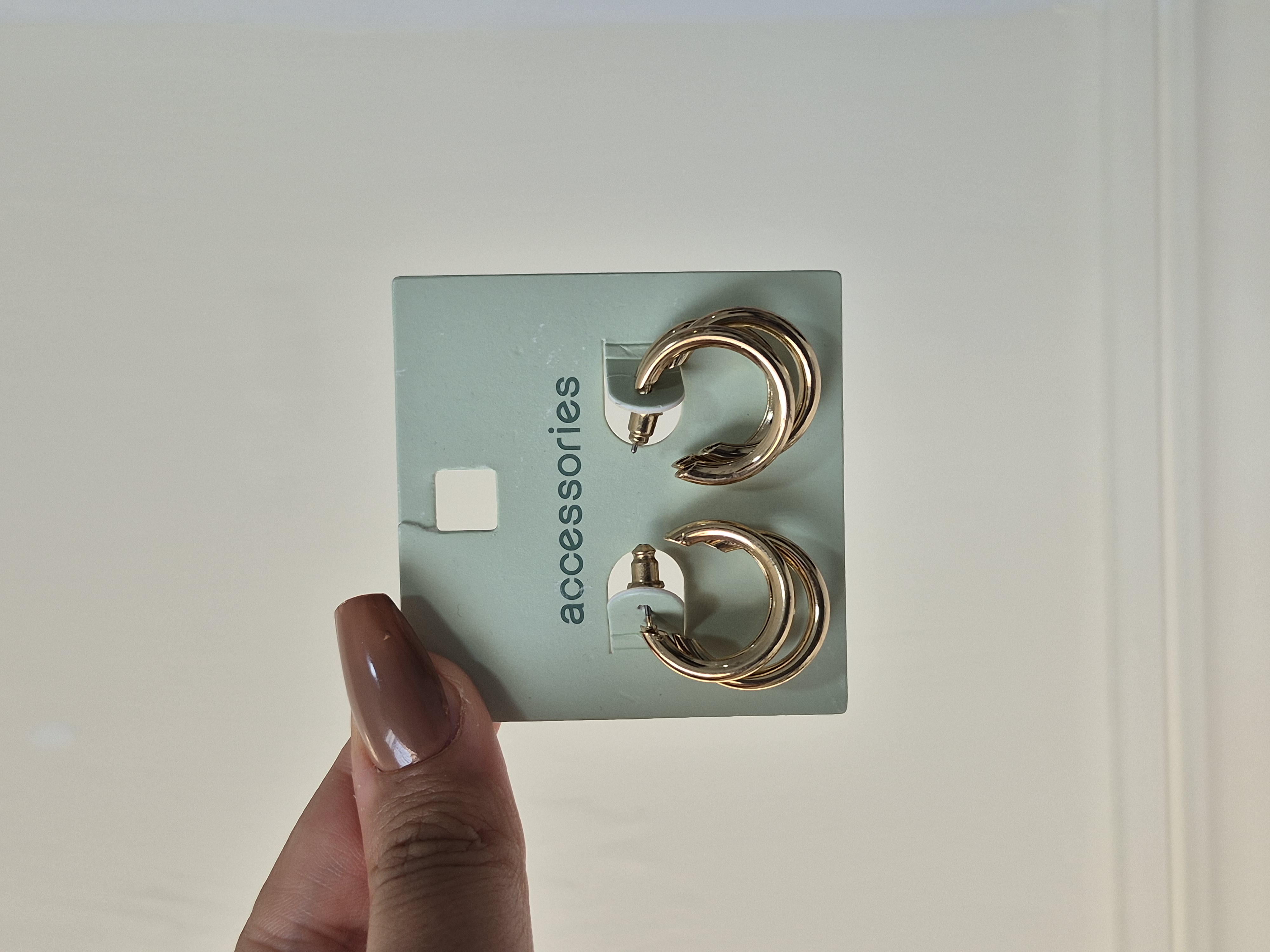 گوشواره زنانه طلایی مدل پیچ در پیچ