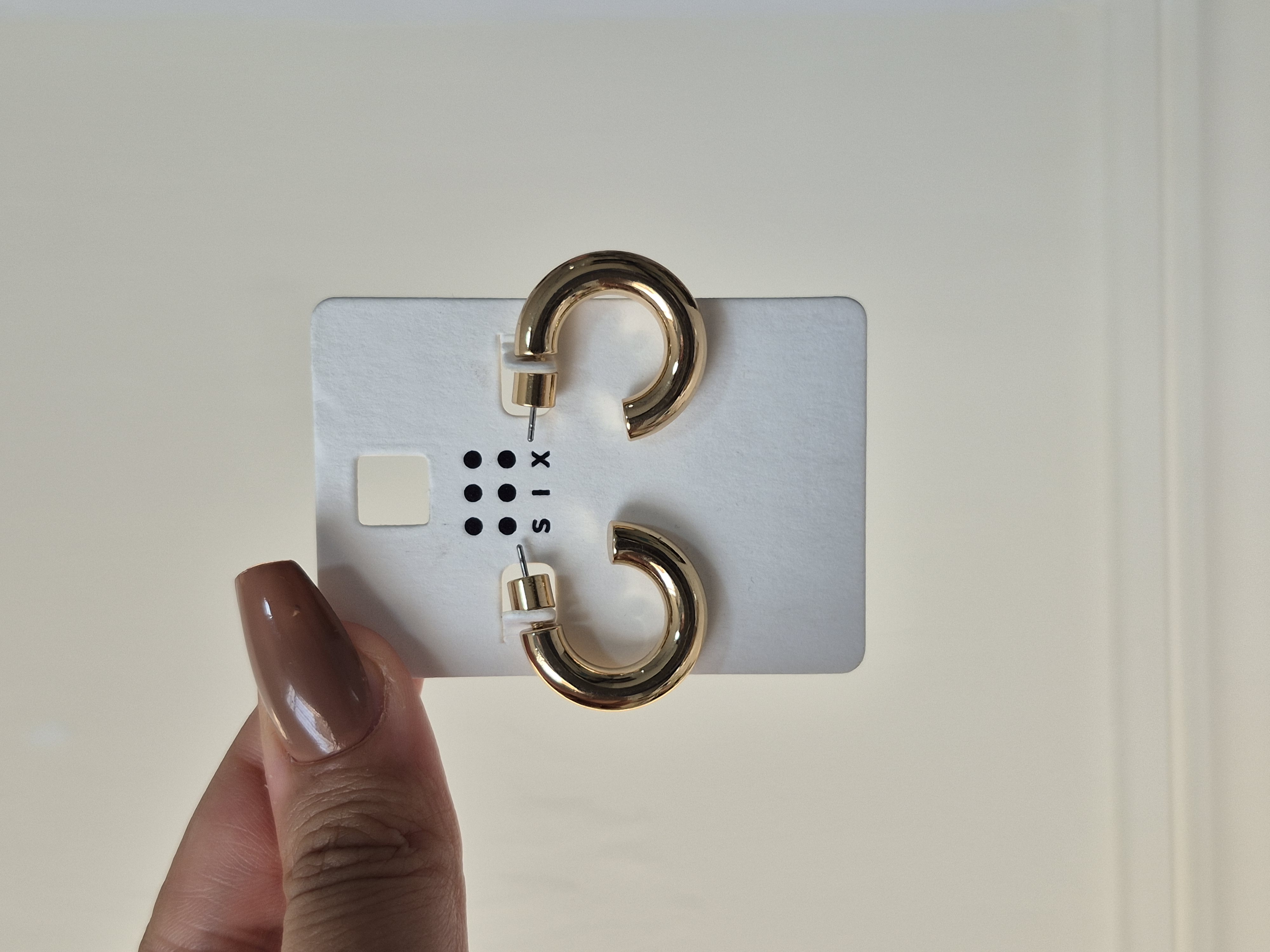 گوشواره زنانه طلایی گرد و جذاب