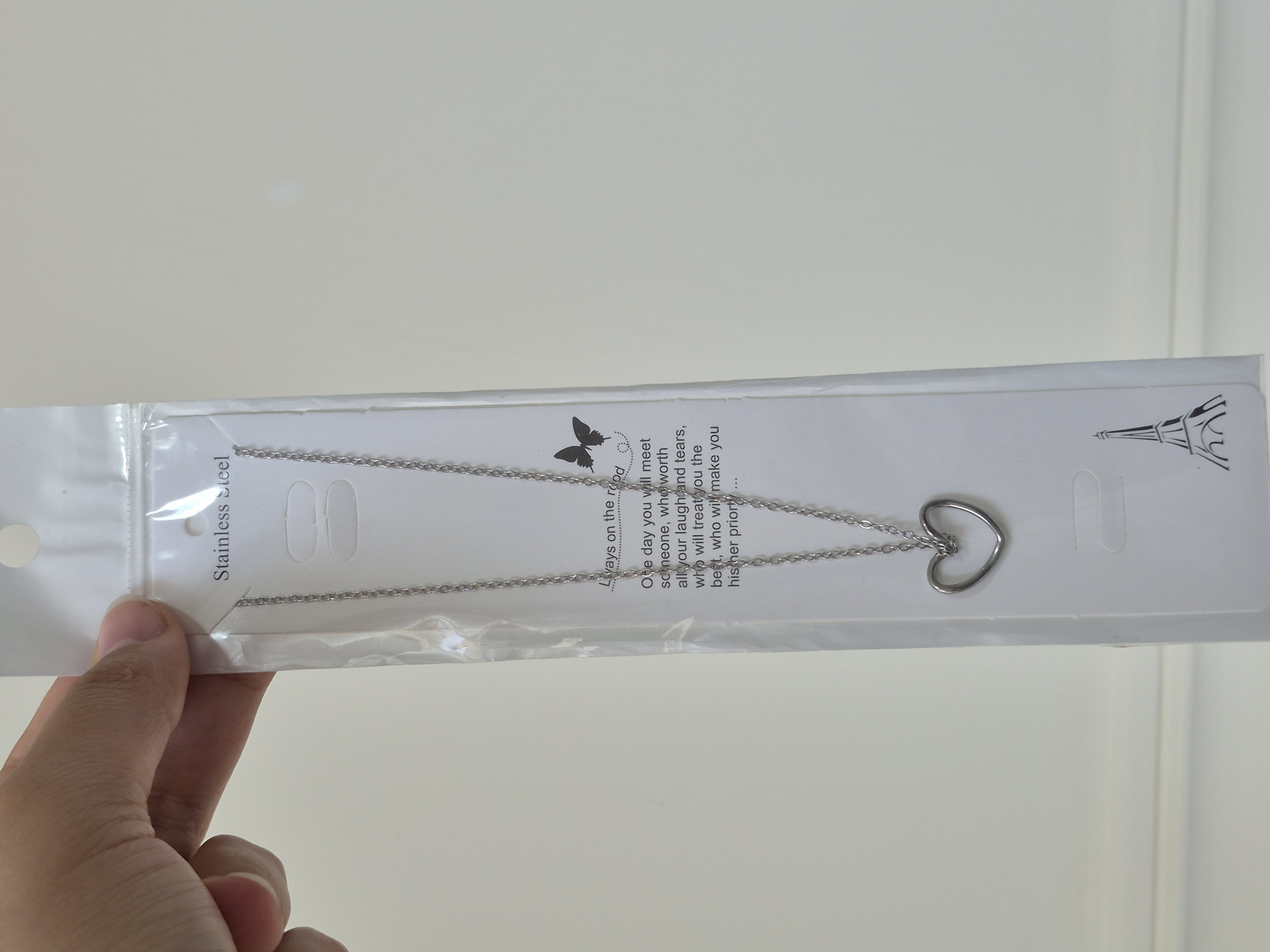 گردنبند زنانه مدل قلب مینیمال ظریف